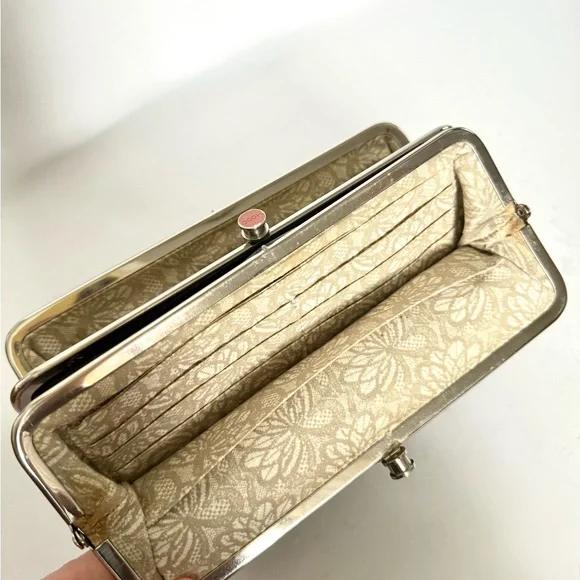 Hobo Lauren Wallet Clutch Double Frame Leather Kiss Lock - Picture 10 of 10